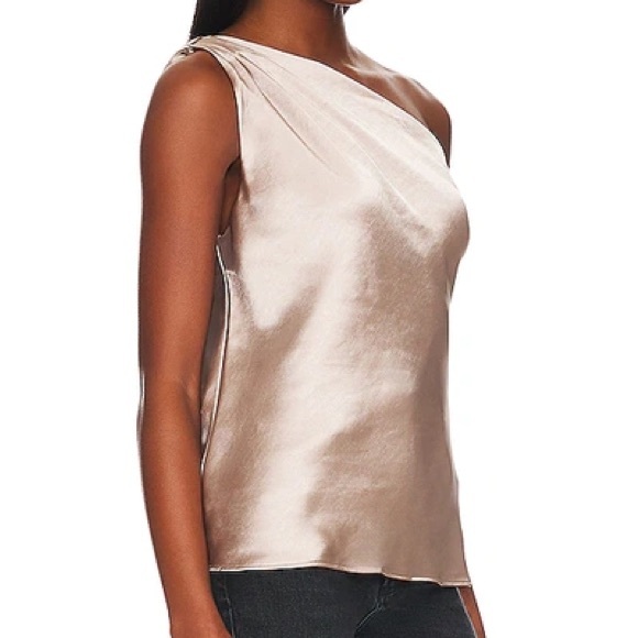 Line and Dot NEW Lexi Top - Picture 3 of 6